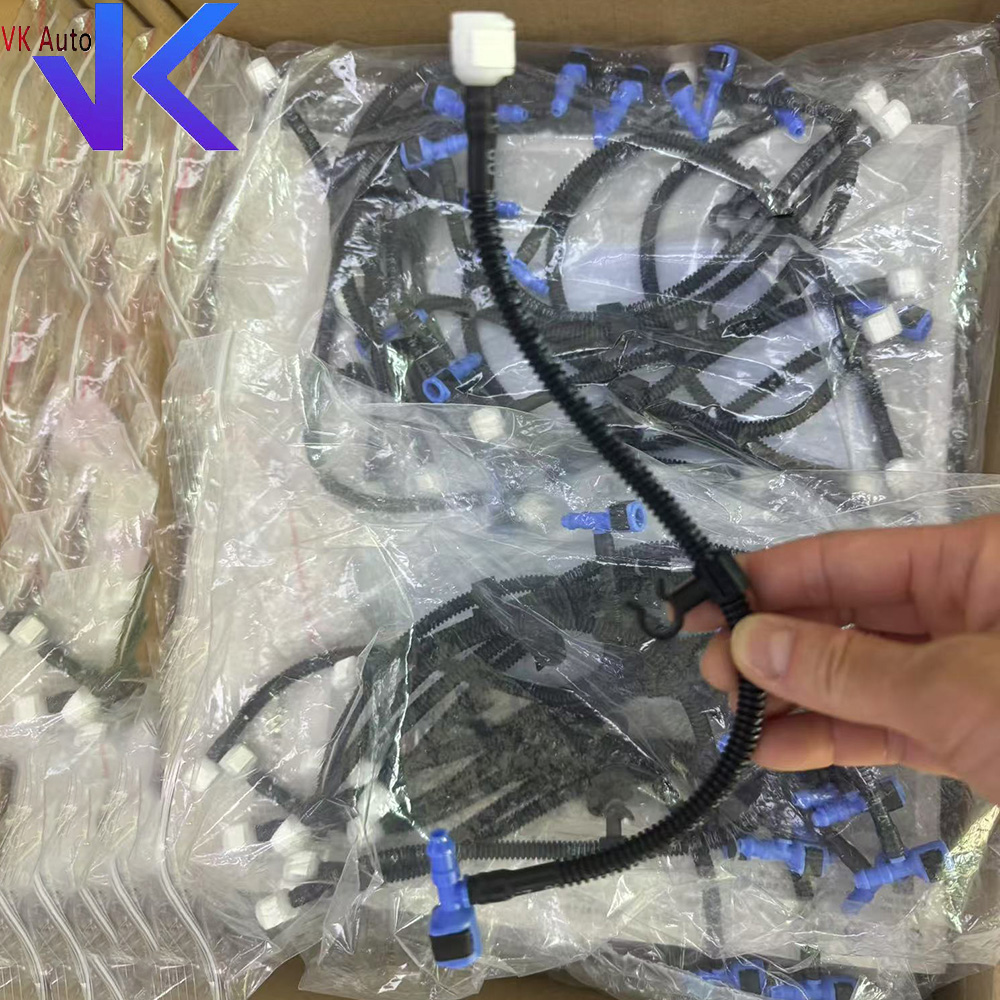 Drain Pipe Clip - 8W9955975 車反転画像カメラ排水管アウディ A4 S4 RS4 A6